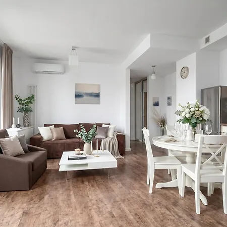 Apartment Urban Chic - Great Location - One Bedroom - Kolejowa *