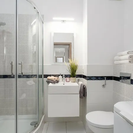 Urban Chic - Great Location - One Bedroom - Kolejowa